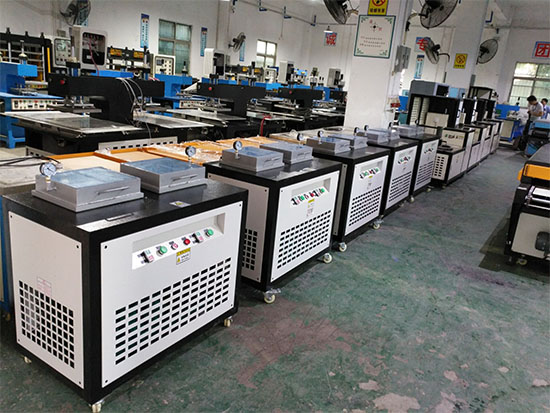 硅膠真空機(jī)實拍圖